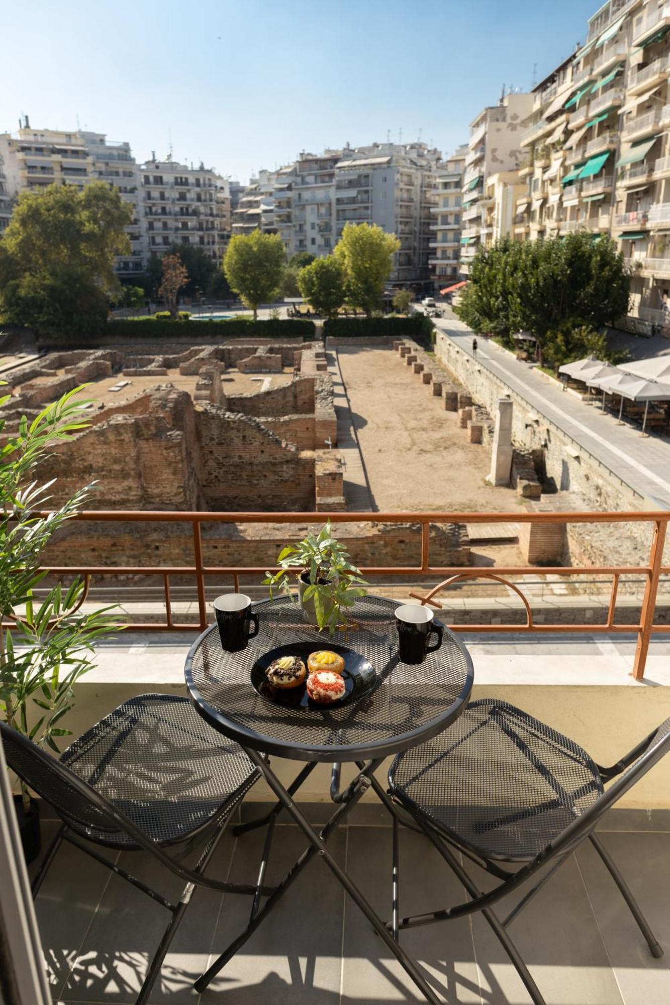 Starlights Wonderful View Apartments By Binobi! Thessaloníki Eksteriør billede